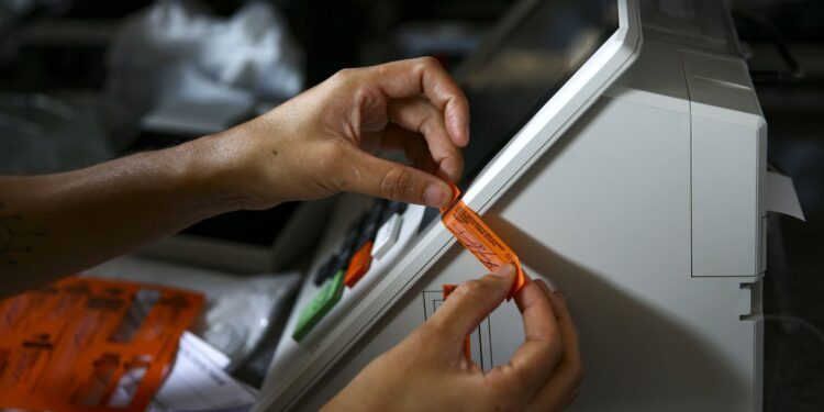 Urnas têm 100% de aprovação em novo teste de integridade