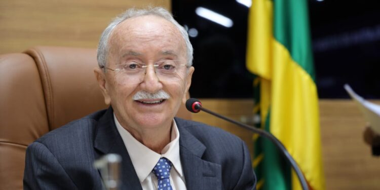 Luciano Bispo agradece reeleição e aposta na geração de emprego e renda