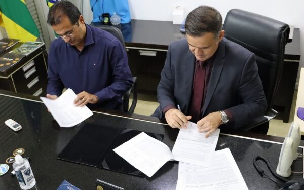 Governo de Itabaiana e PF assinam Acordo de Cooperação Técnica para aquisição de armas de fogo