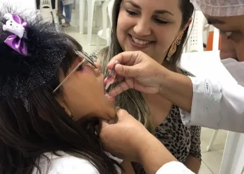 Vacinação contra a poliomielite e covid-19 estará disponível nos shoppings neste sábado, em Aracaju