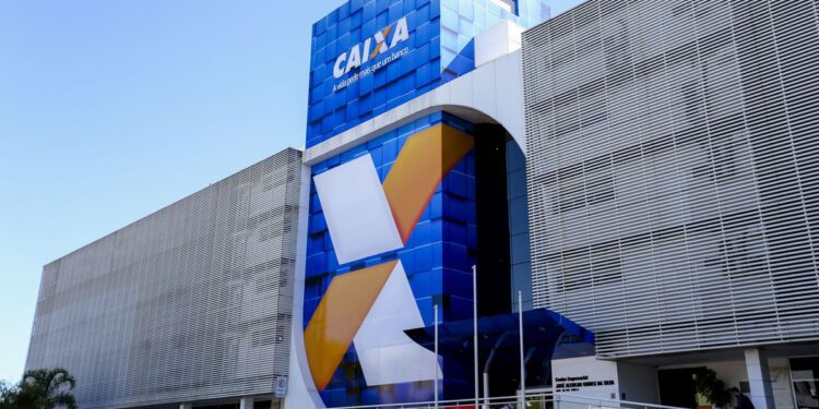 Caixa opera consignado do Auxílio Brasil com juros de 3,45% ao mês