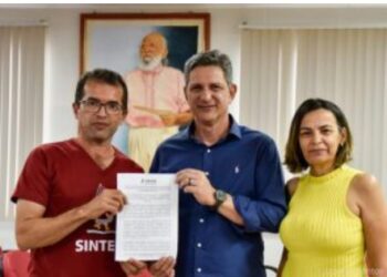 Rogério destaca compromisso com os professores de Sergipe