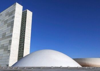 Eleições 2022: 15 partidos não atingem cláusula de barreira e buscam alternativas para se manter