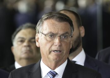 Presidente pede que manifestantes desobstruam as rodovias em todo país