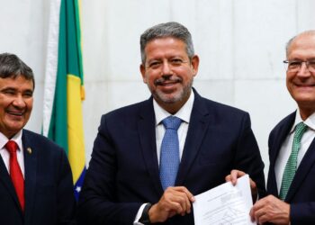 Equipe de transição propõe excluir R$ 175 bilhões do teto de gastos