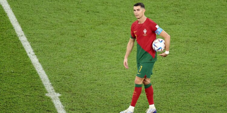 Cristiano Ronaldo tenta levar Portugal ao segundo triunfo na Copa