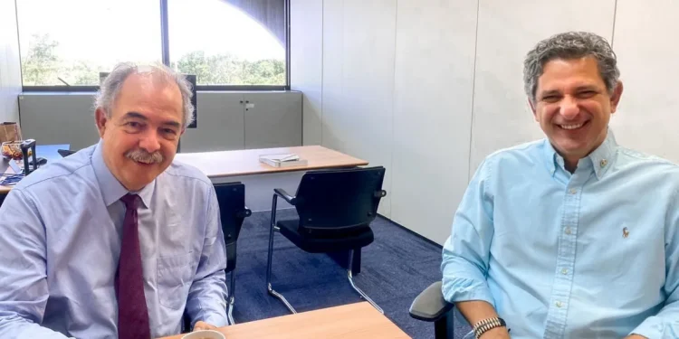 Rogério Carvalho se reúne com Aloizio Mercadante e apresenta medidas para fomentar o desenvolvimento regional