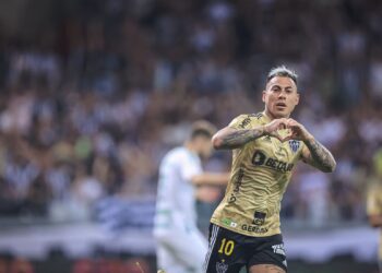 Galo triunfa para manter vivo o sonho de vaga direta à Libertadores