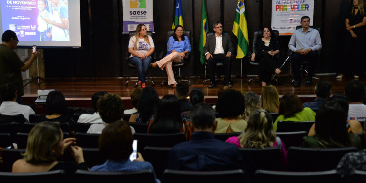 Saese 2022: Seduc e municípios dialogam sobre diretrizes e engajamento para a avaliação