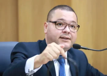 “Turistas têm dificuldade de usar transporte público em Aracaju”, diz Eduardo Lima