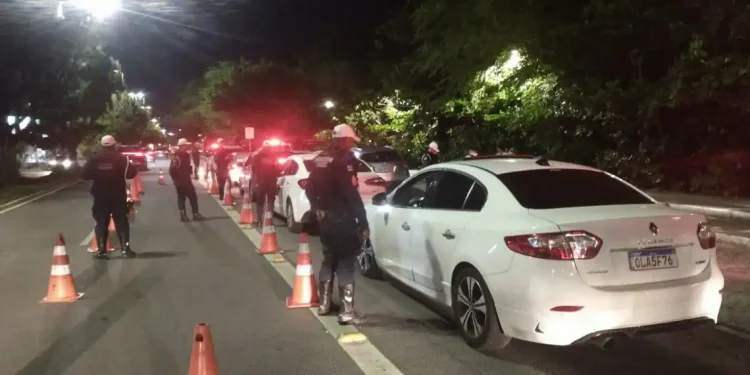 Quatro  condutores foram presos por embriaguez ao volante neste final de semana pela CPTran