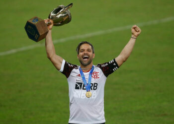 Diego Ribas tem saída confirmada do Flamengo e deve pintar em novo clube na próxima temporada