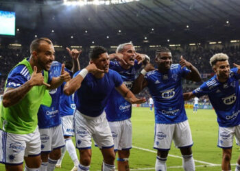 “Faz o Pix”; Cruzeiro receberá grana da CBF por título da Série B após ‘pedido’ de Ronaldo