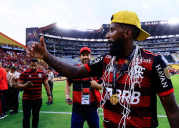 3 anos de contrato e salário de R$ 600 mil mensais: Rodinei recebe proposta oficial de gigante brasileiro