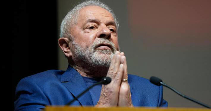Lula tem alta do Hospital Sírio-Libanês após retirar lesão na laringe