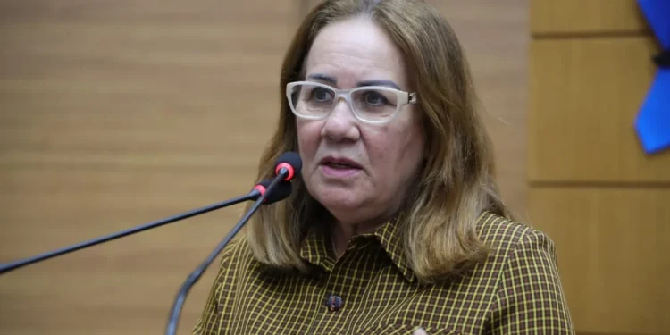 Deputada estadual Goretti Reis festeja andamento das obras do Hospital do Amor no município de Lagarto