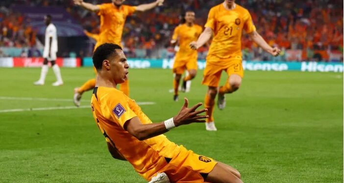 Holanda vence Senegal com dois gols nos últimos 15 minutos