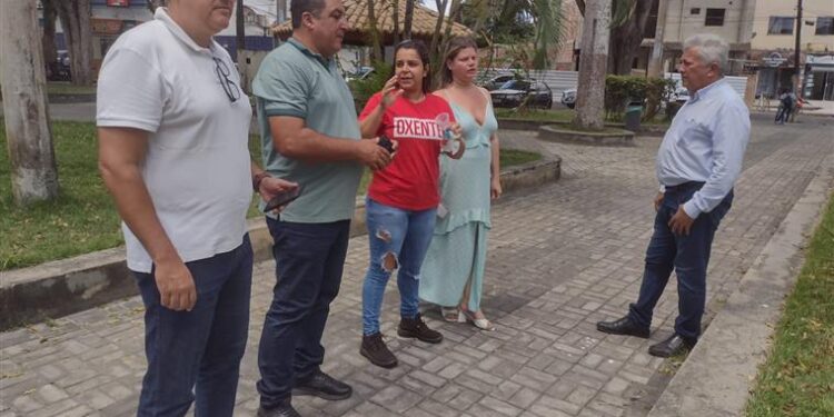 Estância transfere Ornamentação Natalina para a Praça Orlando Gomes