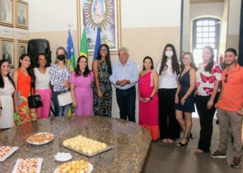 Prefeitura de Estância dá posse a mais 12 servidores aprovados no concurso de 2021
