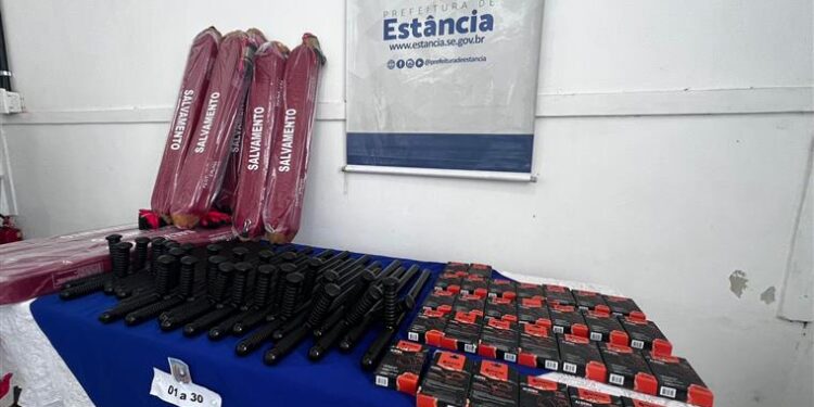 Prefeitura de Estância realiza entrega de equipamentos de proteção individual para Guardas Municipais