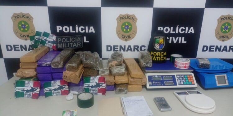 PM flagra homem com quase 28 kg de maconha em condomínio na Grande Aracaju