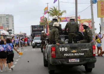Pré-Caju: Festa ocorre de forma tranquila na Orla de Atalaia. Prisões em flagrante por roubo e furto foram registrados