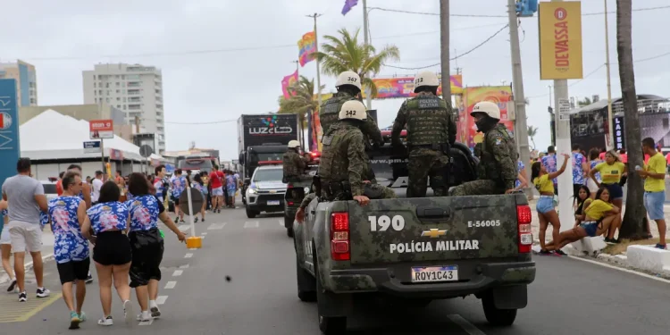 Pré-Caju: Festa ocorre de forma tranquila na Orla de Atalaia. Prisões em flagrante por roubo e furto foram registrados