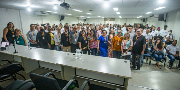 ‘Invista em Você’ atrai mais de 550 pessoas para as palestras e minicursos ofertados em Aracaju