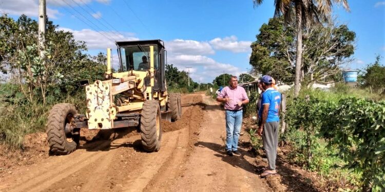DER e Cohidro firmam cooperação para recuperar estradas e limpar canais de irrigação