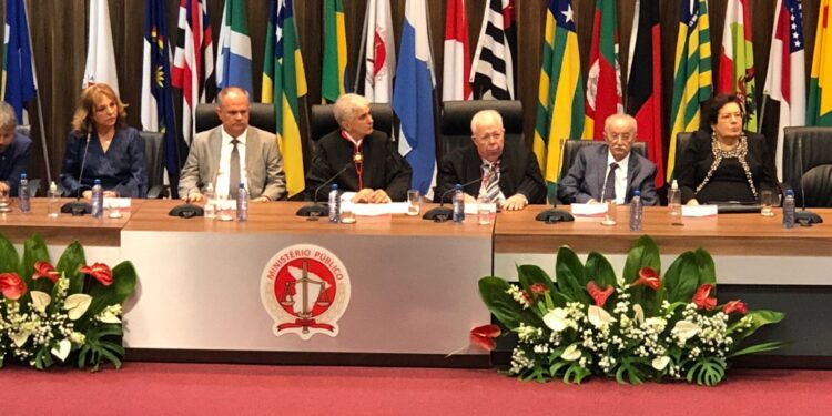 Luciano Bispo participa da posse do Procurador-Geral de Justiça