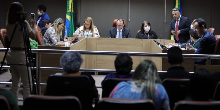 Violência doméstica: Aprovada criação do Programa Cartão Mais Inclusão