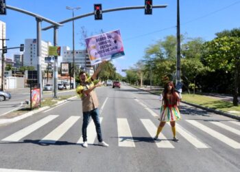 Ação educativa da SMTT alerta a população sobre os riscos da mistura de álcool e direção