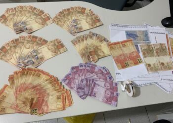 PC fecha fábrica de dinheiro falso e apreende mais de R$ 5 mil em notas falsificadas