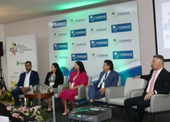 Encontro de hospitais filantrópicos e santas casas marcam 2º dia do 8º Congresso de Secretarias Municipais de Saúde