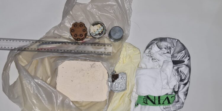 Polícia Civil apreende meio quilo de pasta base de cocaína em Nossa Senhora das Dores