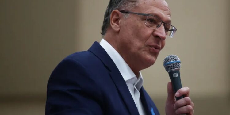 Bolsonaro reafirmou apoio à transição, diz Alckmin