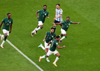 Arábia Saudita bate Argentina de Messi em 1ª zebra da Copa do Catar