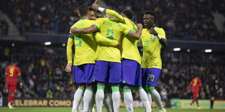 Copa: com chances de classificação, Brasil e Suíça duelam pelo Grupo G