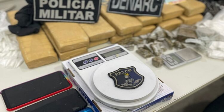 PM e PC apreendem mais de 15kg de drogas em Itabaiana