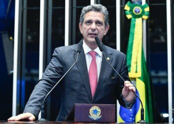 Rogério Carvalho defende fortalecimento do SUS e ampliação do atendimento às pessoas com diabetes