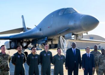 Coreia do Sul detecta atividade de 180 aviões de guerra da Coreia do Norte e mobiliza seus caças