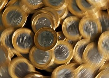 Empregador tem até hoje para pagar 1ª parcela do 13º salário