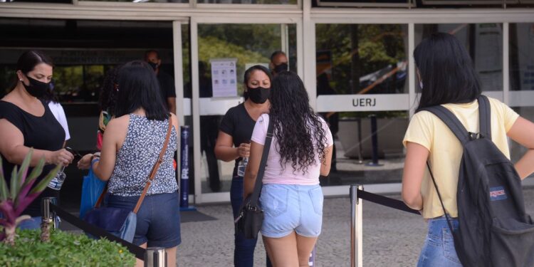 Enem 2022 mantém medidas de prevenção à covid-19