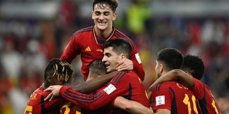Espanha goleia por 7 a 0 em sua estreia na Copa do Catar