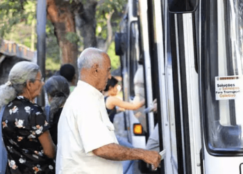 Governo Federal finaliza pagamento do auxílio pra gratuidade do transporte públicos de idosos a estados e municípios