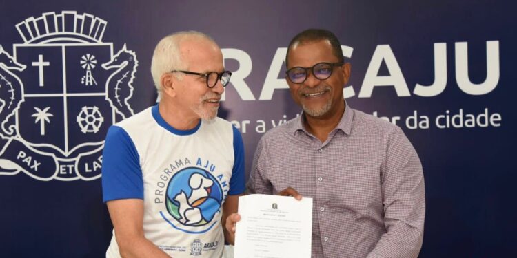 Professor Bittencourt encaminha Projeto do Executivo que garante acolhimento para pets em adoção