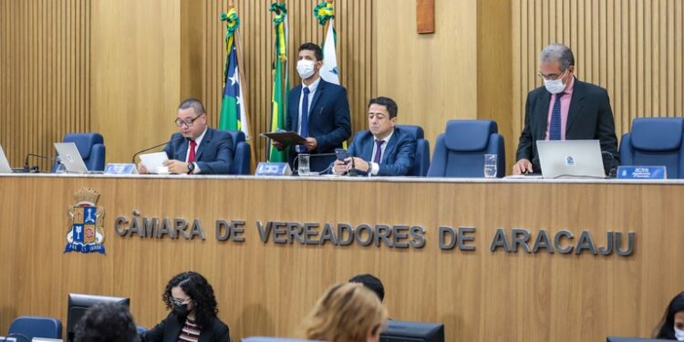 CMA altera PL que autoriza Prefeitura a contrair empréstimo de até 84 milhões de dólares