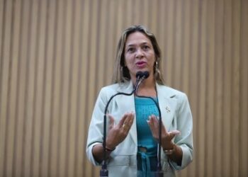 “Usuários esperam quase um ano para fazer um exame”, diz Sheyla Galba