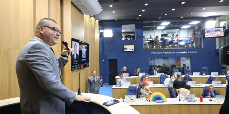 Eduardo Lima quer que o combate à extrema pobreza seja pautado na LOA