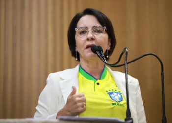 Emília ressalta importância da Lei em combate à violência contra às mulheres